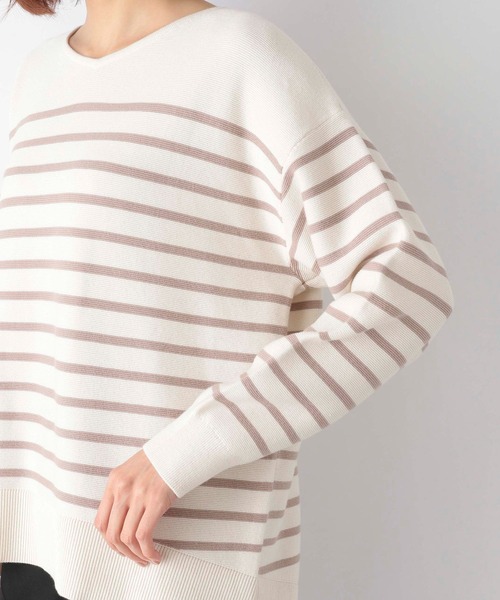 GLOBAL WORK(グローバルワーク)の「トリプルイージーVネックプルオーバー/258880(ニット/セーター・レディース・ライトグレー/ネイビー/ブラウン/オフホワイト/ライトグリーン/キャメル/ブルー系その他6/パープル系その他4・SMALL/MEDIUM/LARGE)」の19枚目の写真