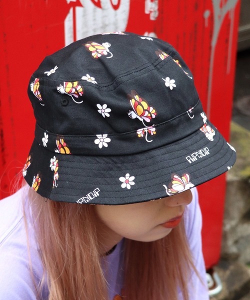 RIPNDIP（リップンディップ）の「RIPNDIP/リップンディップ Butterfly Bucket Hat バケットハット 総柄 フラワー（ハット・メンズ・ブラック・ONE SIZE）」の4枚目の写真