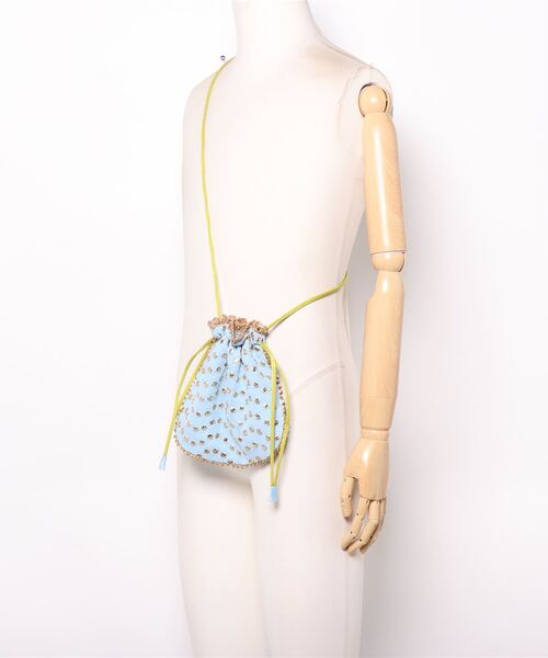 NE QUITTEZ PAS!（ヌキテパ）の「刺繍巾着バッグ（ショルダーバッグ・レディース・グリーン/ブルー・FREE）」の3枚目の写真