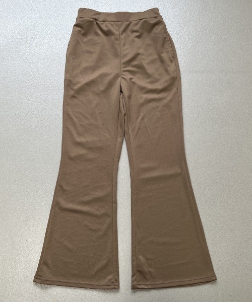 Coo+i（クーイ）の「フレアパンツ（スウェットパンツ・レディース・グレイッシュベージュ/ブラック/ベージュ/ネイビー/カーキ/キャメル・L/M）」の22枚目の写真