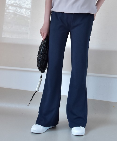 Coo+i（クーイ）の「フレアパンツ（スウェットパンツ・レディース・グレイッシュベージュ/ブラック/ベージュ/ネイビー/カーキ/キャメル・L/M）」の20枚目の写真