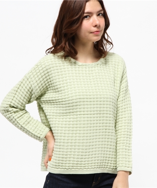 Kastane（カスタネ）の「【Kastane】タック柄ワイドプルオーバー（ニット/セーター・レディース・ブルー/グリーン/オフホワイト/ネイビー・FREE）」の5枚目の写真