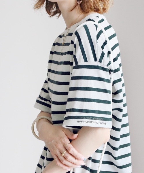 reca(レカ)の「BIGシルエットTシャツ(Tシャツ/カットソー・レディース・オフホワイト/ブラック系その他/グリーン系その他/イエロー/グレイッシュベージュ/チャコールグレー・FREE)」の21枚目の写真