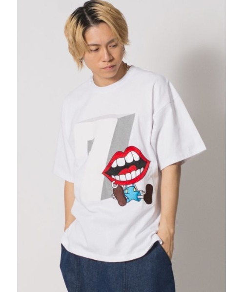 RE730(アールイーセブンサーティー)の「RE730 かわいいなみおくんが座っている半袖ビッグシルエットTシャツ(Tシャツ/カットソー・メンズ・ブラック/オフホワイト・MEDIUM/LARGE/X-LARGE)」の1枚目の写真
