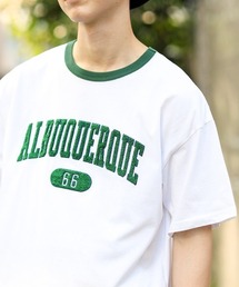 チチカカ | 【ユニセックス】 アルバカーキ カレッジTシャツ【WEB限定】(Tシャツ/カットソー)