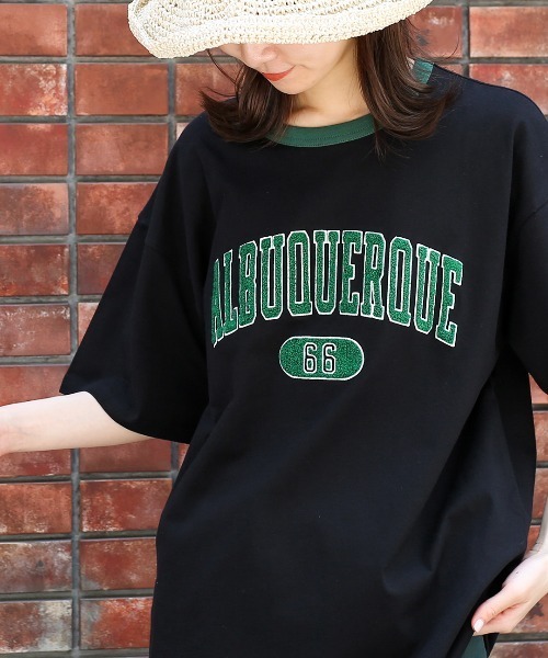 チチカカ（チチカカ）の「【ユニセックス】 アルバカーキ カレッジTシャツ【WEB限定】（Tシャツ/カットソー・メンズ・ブラック/ホワイト/グリーン・FREE）」の2枚目の写真