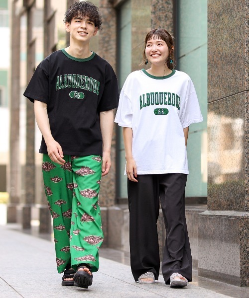 チチカカ（チチカカ）の「【ユニセックス】 アルバカーキ カレッジTシャツ【WEB限定】（Tシャツ/カットソー・メンズ・ブラック/ホワイト/グリーン・FREE）」の4枚目の写真