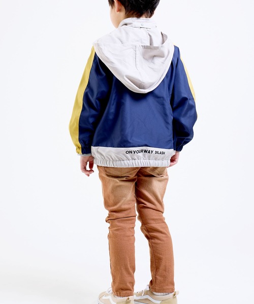 DILASH(ディラッシュ)の「ソフトパウダーストレッチスリムパンツ(デニムパンツ・キッズ・ブラック/イエロー/グリーン/キャメル・90/100/110/120/80/130/140)」の10枚目の写真