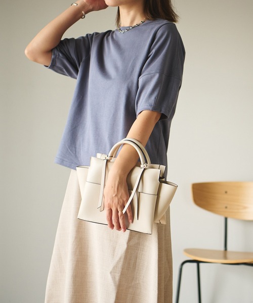 un dix cors（アンディコール）の「印象的な袖デザイン　ボリュームタックスリーブTシャツ（Tシャツ/カットソー・レディース・オフホワイト/チャコールグレー/ブルー・FREE）」の18枚目の写真