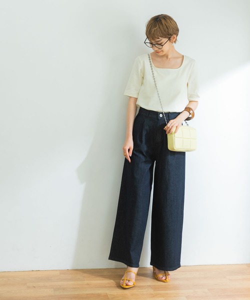 URBAN RESEARCH（アーバンリサーチ）の「天竺スクエアネック5分袖Tシャツ（Tシャツ/カットソー・レディース・オフホワイト/ブラウン/ブラック・FREE）」の16枚目の写真