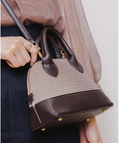 flower(フラワー)の「リトルビターバッグ(ショルダーバッグ・レディース・ブラウン/ベージュ・FREE)」の6枚目の写真