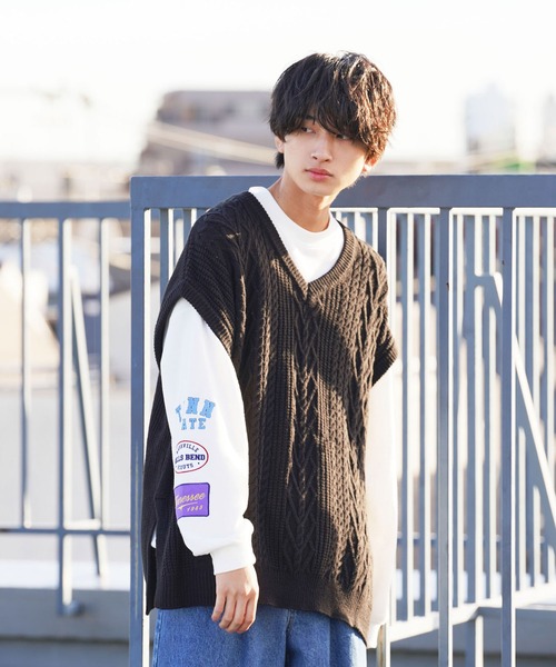 re_k by JUNRED(レクバイジュンレッド)の「re_k by JUNRED / バルキーアランオーバーVネックベスト(ベスト・メンズ・チャコールグレー/イエロー/グリーン・M/L)」の2枚目の写真
