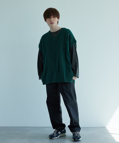re_k by JUNRED(レクバイジュンレッド)の「re_k by JUNRED / バルキーアランオーバーVネックベスト(ベスト・メンズ・チャコールグレー/イエロー/グリーン・M/L)」の13枚目の写真