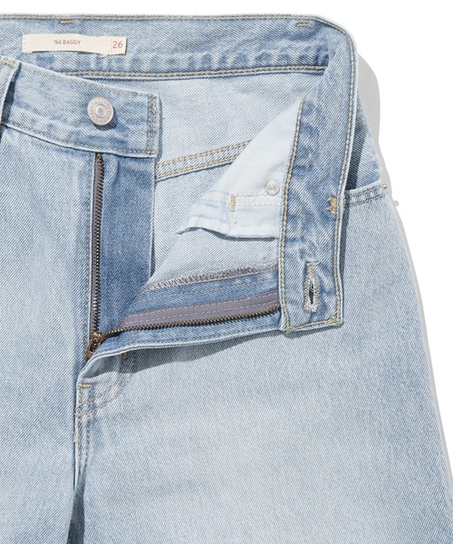 Levi's（リーバイス）の「Levi's/リーバイス バギーデニム 94 BAGGY ライトインディゴ WORN IN（デニムパンツ・レディース・ライトインディゴブルー・28inch/24inch/25inch/26inch/27inch）」の6枚目の写真