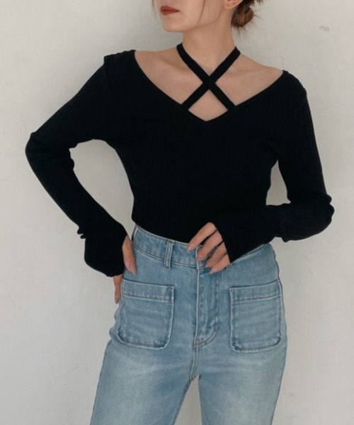 Vicente(ヴィセンテ)の「Cross knit tops(ニット/セーター・レディース・ブラック/ライトベージュ/ブルー・FREE)」の2枚目の写真