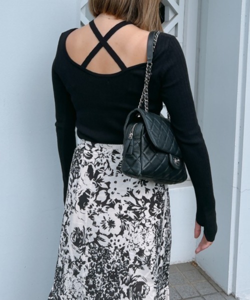 Vicente(ヴィセンテ)の「Cross knit tops(ニット/セーター・レディース・ブラック/ライトベージュ/ブルー・FREE)」の14枚目の写真