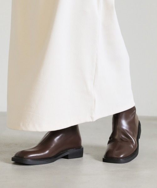 select MOCA（セレクトモカ）の「スクエアトゥフラットショートブーツ（ブーツ・レディース・ブラック/ブラウン・SMALL/MEDIUM/LARGE）」の8枚目の写真