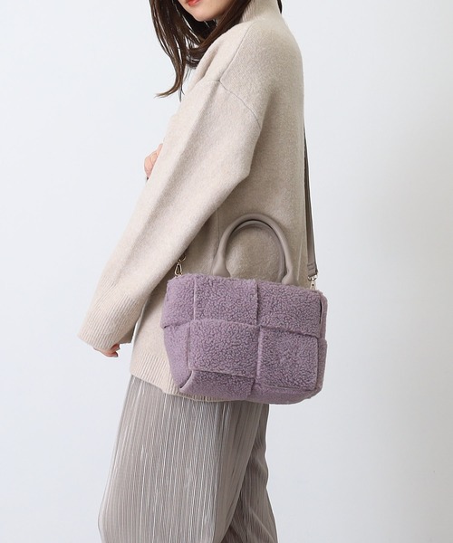 COOCO(クーコ)の「ポーチ付エコボアメッシュ2WAYトートバッグ(トートバッグ・レディース・オフホワイト/ダークグレー/パープル系その他/キャメル・9)」の3枚目の写真