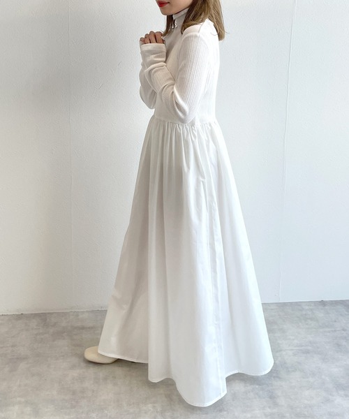 w closet(ダブルクローゼット)の「異素材ハイネックロングワンピース(ワンピース・レディース・ブラック/オフホワイト/モカ/スモーキーグリーン系・FREE)」の12枚目の写真