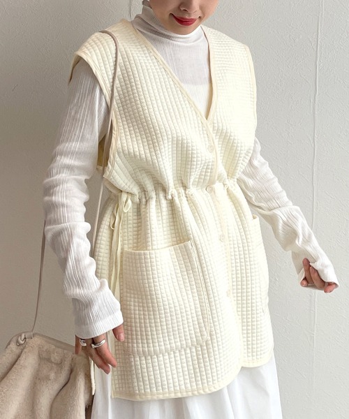 w closet(ダブルクローゼット)の「異素材ハイネックロングワンピース(ワンピース・レディース・ブラック/オフホワイト/モカ/スモーキーグリーン系・FREE)」の17枚目の写真