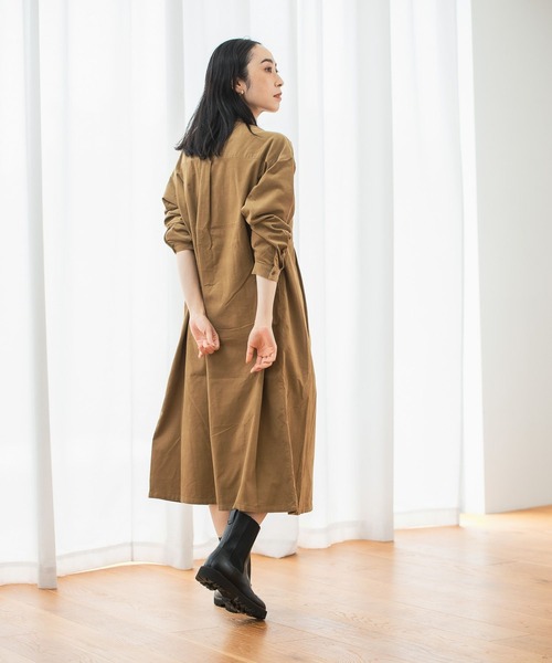 studio CLIP（スタディオクリップ）の「フロントタックコールシャツワンピース[プチ・プラスサイズあり]（ワンピース・レディース・スモーク/ピンク/ベージュ/ライトグレー・PF/TF/FREE）」の5枚目の写真