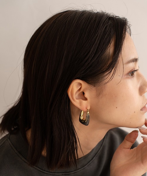 VitaFelice（ヴィータフェリーチェ）の「マーブルフープピアス（ピアス（両耳用）・レディース・グリーン/ベージュ/ブラウン/クリア/グレー・FREE）」の8枚目の写真