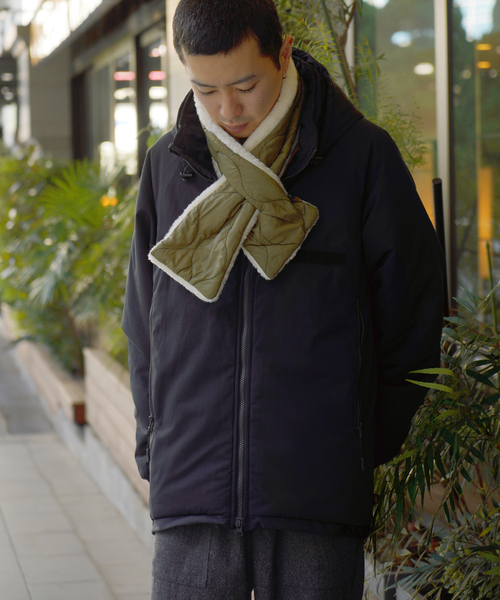 SUBLIME（サブライム）の「【SUBLiME / サブライム】QUILT BOA R/MUFFLAR（マフラー・メンズ・ブラック/カーキ・FREE）」の4枚目の写真