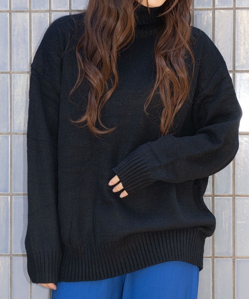 tolene(トレネ)の「オーバーサイズ ざっくりタートルネック ニット(ニット/セーター・レディース・ブラウン/カーキ/グリーン/ブルー/ブラック・L/XL/XXL/M)」の10枚目の写真