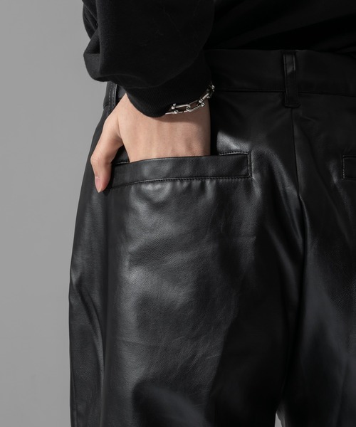 Adoon plain(アドーンプレーン)の「【Adoon plain】フェイクレザーフレアパンツ(その他パンツ・メンズ・ブラック・SMALL/MEDIUM/LARGE)」の16枚目の写真
