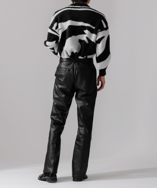 Adoon plain(アドーンプレーン)の「【Adoon plain】フェイクレザーフレアパンツ(その他パンツ・メンズ・ブラック・SMALL/MEDIUM/LARGE)」の3枚目の写真