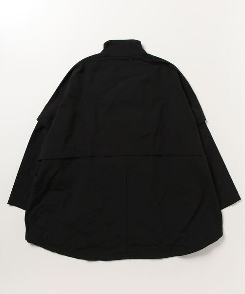 Auntie Rosa Holiday（アンティローザホリデー）の「スタンドカラー2WAYマウンテンパーカー（マウンテンパーカー・レディース・アイボリー/ブラック・FREE）」の11枚目の写真