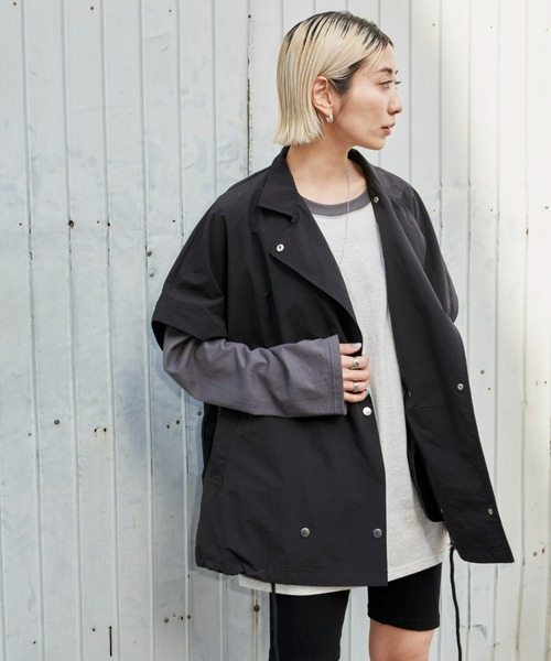 Auntie Rosa Holiday（アンティローザホリデー）の「スタンドカラー2WAYマウンテンパーカー（マウンテンパーカー・レディース・アイボリー/ブラック・FREE）」の8枚目の写真