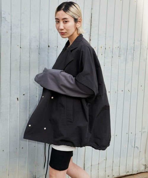 Auntie Rosa Holiday（アンティローザホリデー）の「スタンドカラー2WAYマウンテンパーカー（マウンテンパーカー・レディース・アイボリー/ブラック・FREE）」の10枚目の写真