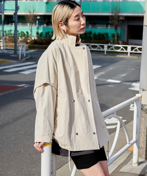 Auntie Rosa Holiday（アンティローザホリデー）の「スタンドカラー2WAYマウンテンパーカー（マウンテンパーカー・レディース・アイボリー/ブラック・FREE）」の16枚目の写真