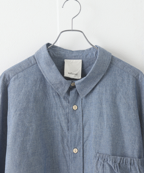 JOINT WORKS（ジョイントワークス）の「【refomed / リフォメッド】WRIST PATCH WIDE SHIRT CHAMBRAY（シャツ/ブラウス・メンズ・ブルー系その他・2/3）」の14枚目の写真