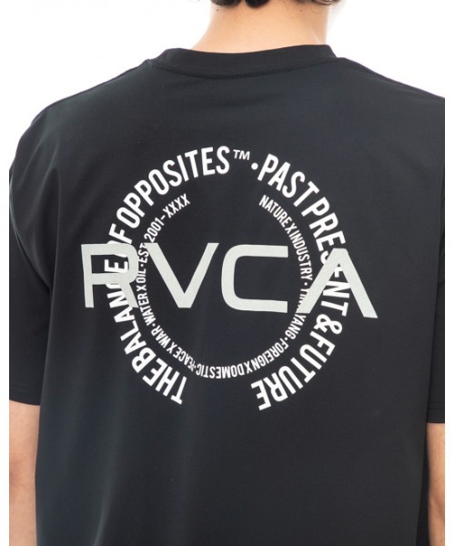 RVCA（ルーカ）の「【オンライン限定】RVCA メンズ 【SURF TEE】 VA LEVELS TEE ラッシュガード【2023年春夏モデル】/ルーカ半袖ラッシュガード(水着)（ラッシュガード・メンズ・ホワイト/ブラック・LARGE/MEDIUM/XX-LARGE/SMALL/X-LARGE）」の6枚目の写真