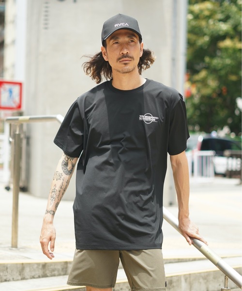 RVCA（ルーカ）の「【オンライン限定】RVCA メンズ 【SURF TEE】 VA LEVELS TEE ラッシュガード【2023年春夏モデル】/ルーカ半袖ラッシュガード(水着)（ラッシュガード・メンズ・ホワイト/ブラック・LARGE/MEDIUM/XX-LARGE/SMALL/X-LARGE）」の17枚目の写真