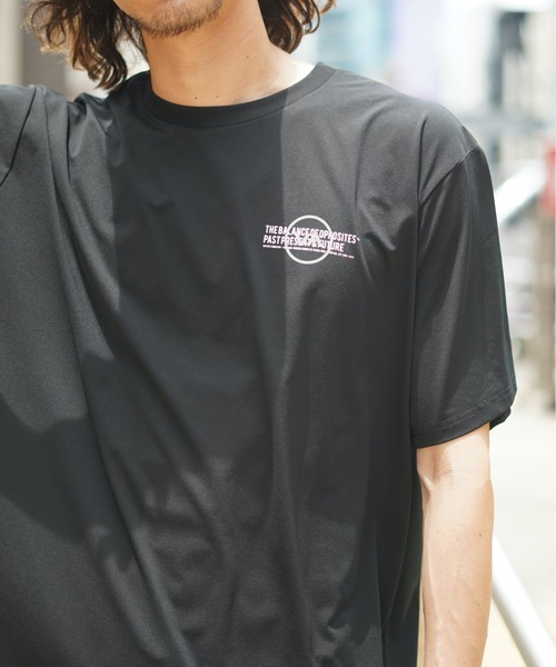 RVCA（ルーカ）の「【オンライン限定】RVCA メンズ 【SURF TEE】 VA LEVELS TEE ラッシュガード【2023年春夏モデル】/ルーカ半袖ラッシュガード(水着)（ラッシュガード・メンズ・ホワイト/ブラック・LARGE/MEDIUM/XX-LARGE/SMALL/X-LARGE）」の14枚目の写真