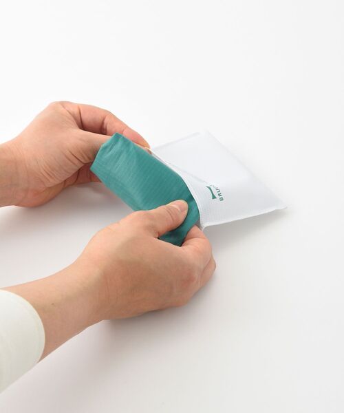 BRUNO(ブルーノ)の「ポケッタブルエコバッグS(トートバッグ・レディース・ライトグレー/ネイビー/カーキ/ブルーグリーン・フリ-)」の6枚目の写真