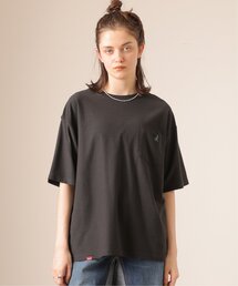 DOUBLE NAME（ダブルネーム）の「ワンポイント恐竜 梨地ポケTEE（Tシャツ/カットソー）」