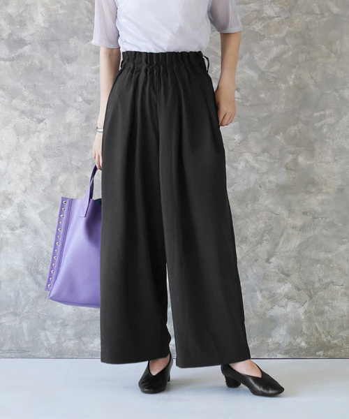 e-zakkamania stores（イーザッカマニアストアーズ）の「ウエストギャザー ワイドパンツ（その他パンツ・レディース・ブラック/ベージュ/カーキ・M）」の2枚目の写真