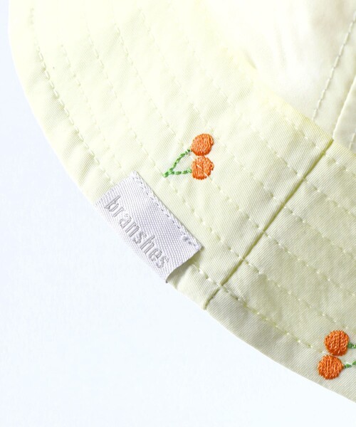 BRANSHES（ブランシェス）の「日よけ付きアウトドアハット【チェリー/レモン/恐竜/星】（ハット・キッズ・アイボリー/チャコールグレー/レモンイエロー/ベージュ・50cm/56cm/52cm/54cm）」の5枚目の写真