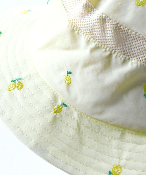 BRANSHES（ブランシェス）の「日よけ付きアウトドアハット【チェリー/レモン/恐竜/星】（ハット・キッズ・アイボリー/チャコールグレー/レモンイエロー/ベージュ・50cm/56cm/52cm/54cm）」の17枚目の写真