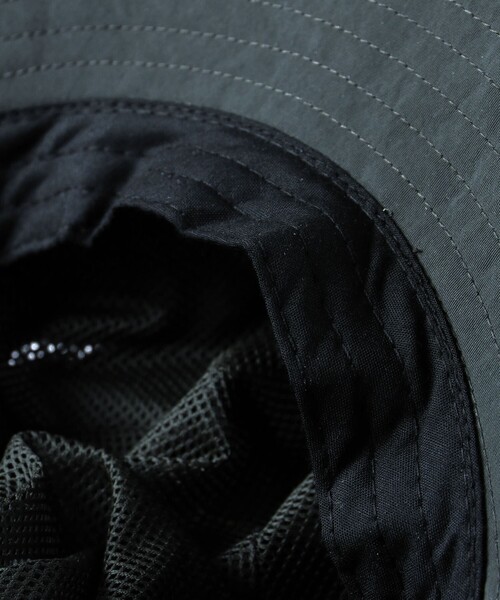 BRANSHES（ブランシェス）の「日よけ付きアウトドアハット【チェリー/レモン/恐竜/星】（ハット・キッズ・アイボリー/チャコールグレー/レモンイエロー/ベージュ・50cm/56cm/52cm/54cm）」の8枚目の写真