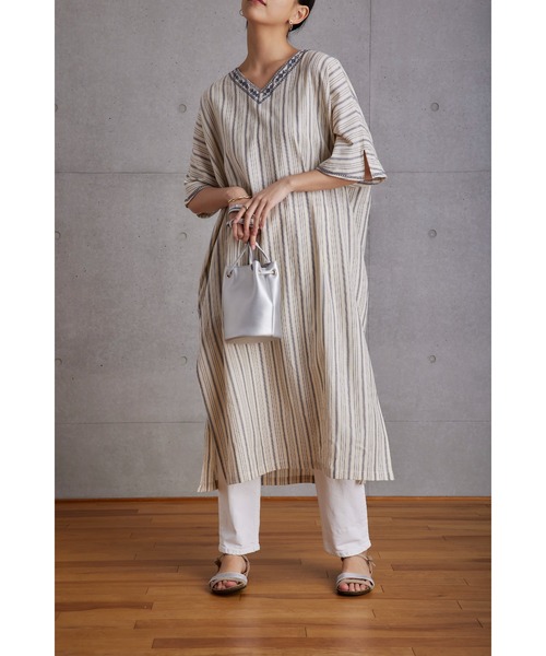 Fanaka（ファナカ）の「ストライプ刺繍カフタンワンピース（ワンピース