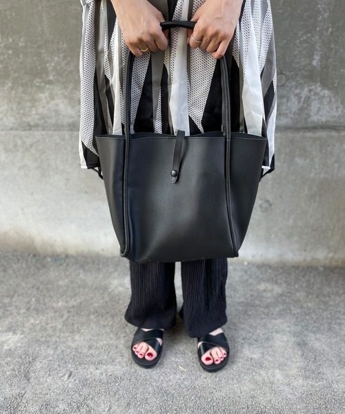 LUGG NAGG(ラグナグ)の「【adottona/アドット】軽量・ソフトトートバッグ(トートバッグ・レディース・ダークブラウン/ブラック・FREE)」の9枚目の写真