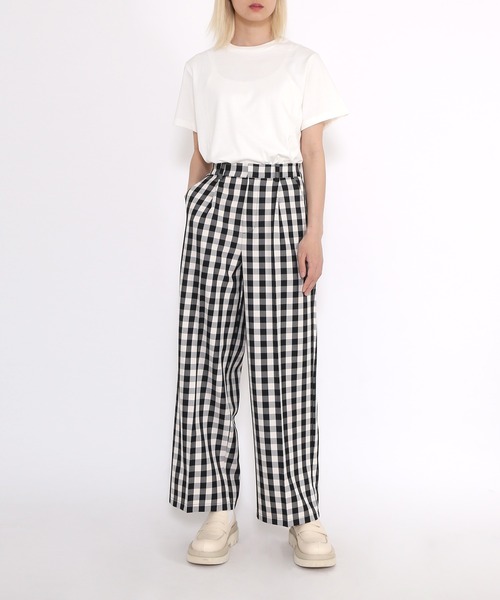 PUNYUS（プニュズ）の「バックロゴ刺繍Ｔシャツ（Tシャツ/カットソー・レディース・ブラック/ホワイト・3/4/2/1）」の18枚目の写真