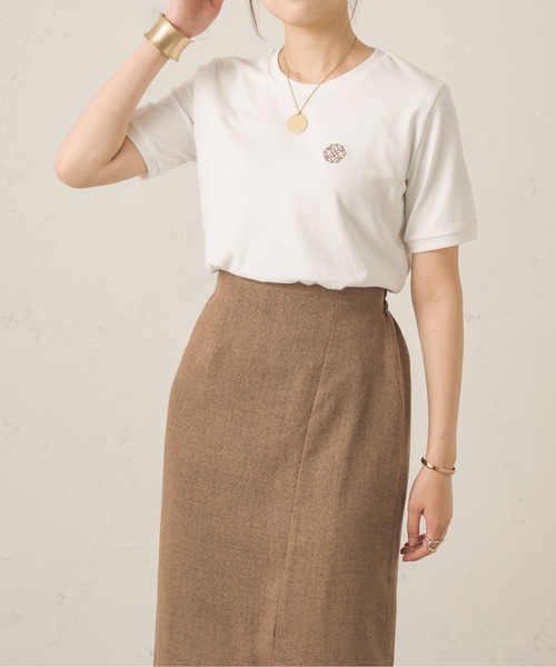 Ambre Neige（アンブルネージュ）の「アソートロゴ刺繍Ｔ／【WEB/EC限定商品】（Tシャツ/カットソー・レディース・アイボリー/オフホワイト・FREE）」の4枚目の写真