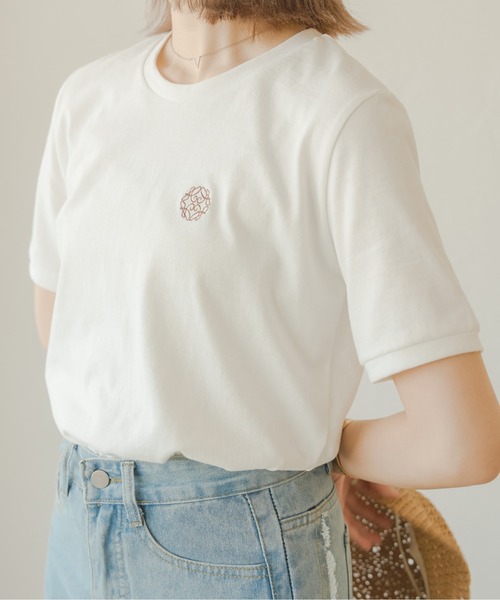 Ambre Neige（アンブルネージュ）の「アソートロゴ刺繍Ｔ／【WEB/EC限定商品】（Tシャツ/カットソー・レディース・アイボリー/オフホワイト・FREE）」の21枚目の写真