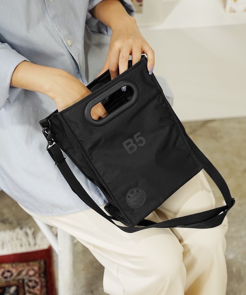 NaNa-NaNa（ナナナナ）の「nana-nana/ナナナナ×POTR/ピーオーティー